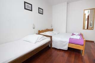 Гостевой дом Guest House Vila Centar Будва Трехместный номер-5