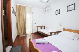 Гостевой дом Guest House Vila Centar Будва Трехместный номер-7